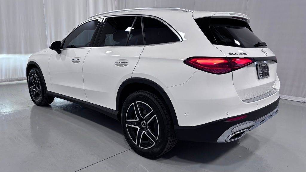 Certified 2025 Mercedes-Benz GLC 300 4MATIC image 8