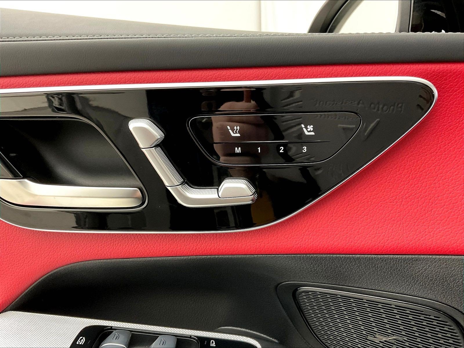 Certified 2025 Mercedes-Benz GLC 43 AMG 4MATIC image 39