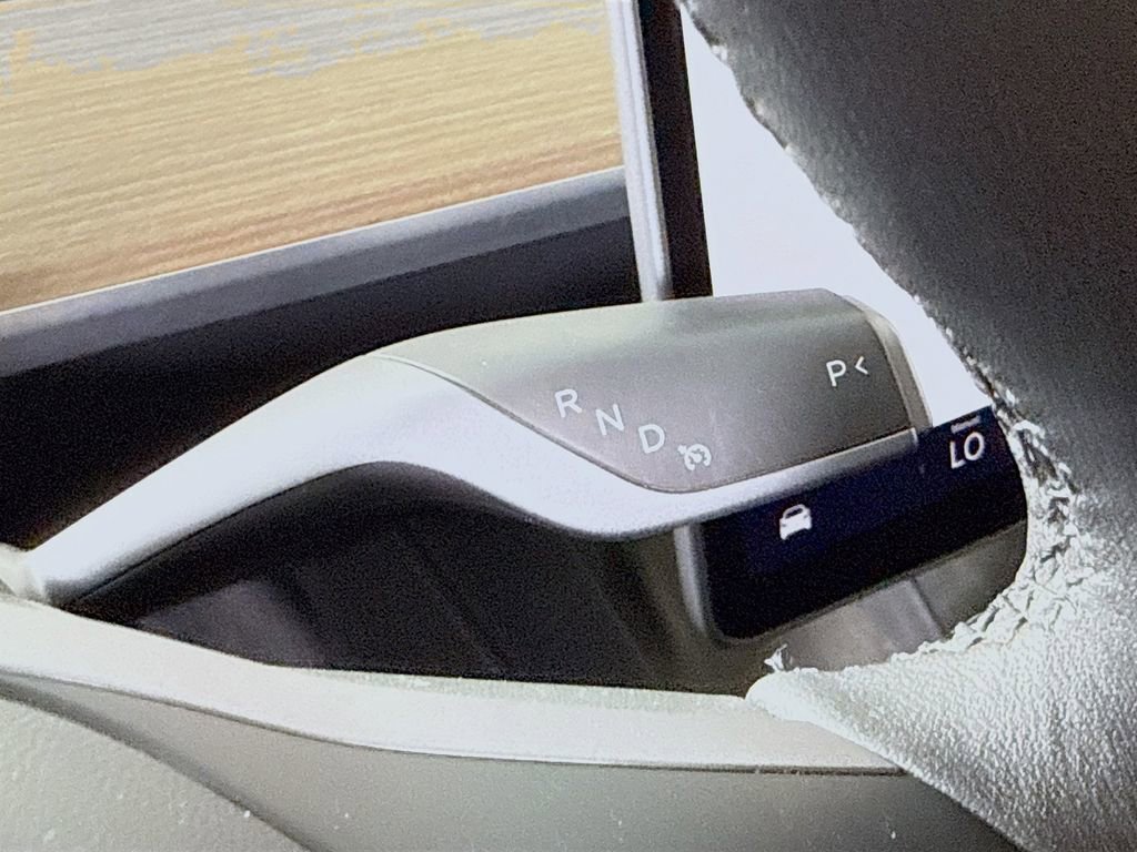Used 2024 Tesla Model Y Long Range image 10