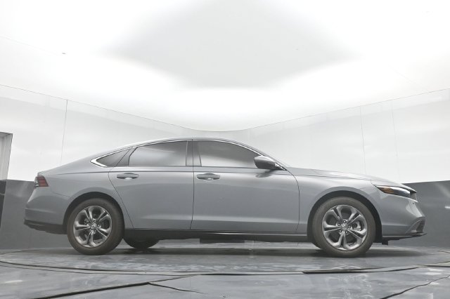Used 2025 Honda Accord EX-L image 35