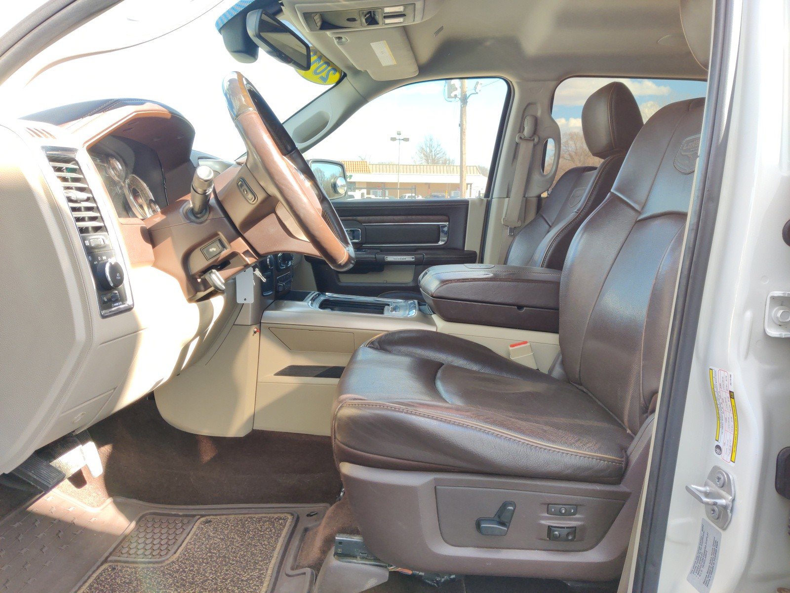 Used 2018 RAM 2500 Longhorn image 18