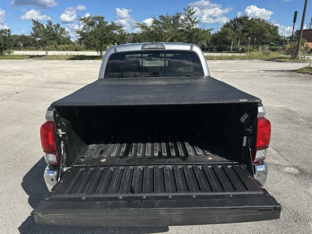 Used 2019 Toyota Tacoma SR5 RWD image 30