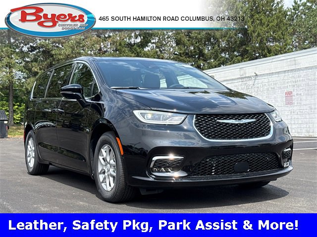 New 2025 Chrysler Pacifica Select