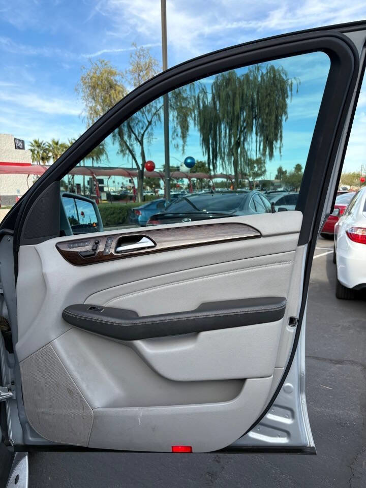 Used 2012 Mercedes-Benz ML 350 ML 350 BlueTEC AWD 4MATIC 4dr image 31