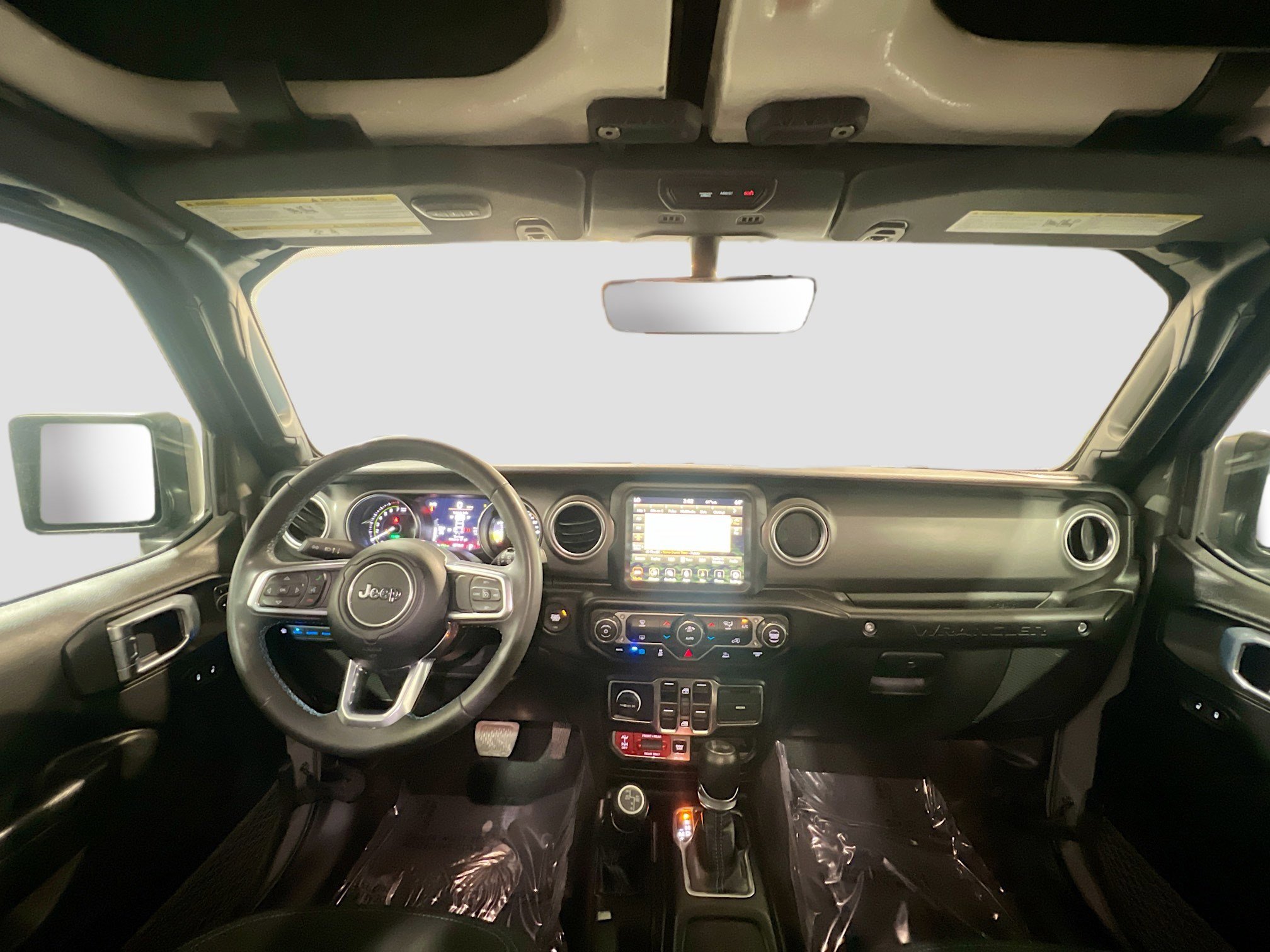 Used 2023 Jeep Wrangler Unlimited Rubicon 4xe image 16