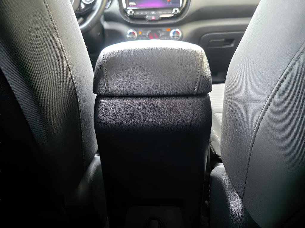 Used 2022 Kia Soul GT-Line image 16