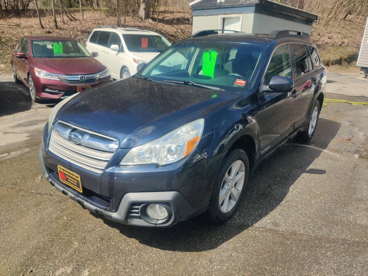 Used 2013 Subaru Outback 2.5i Premium w/ All-Weather Pkg AWD/4WD image 2