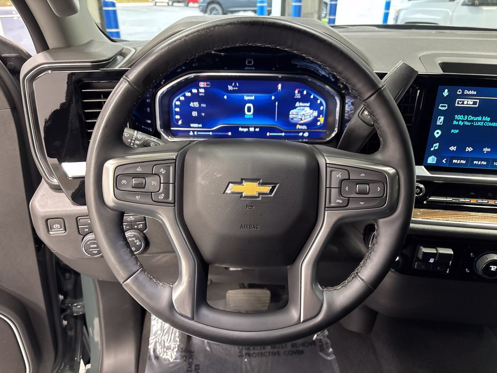 Used 2025 Chevrolet Silverado 1500 LT AWD/4WD image 12
