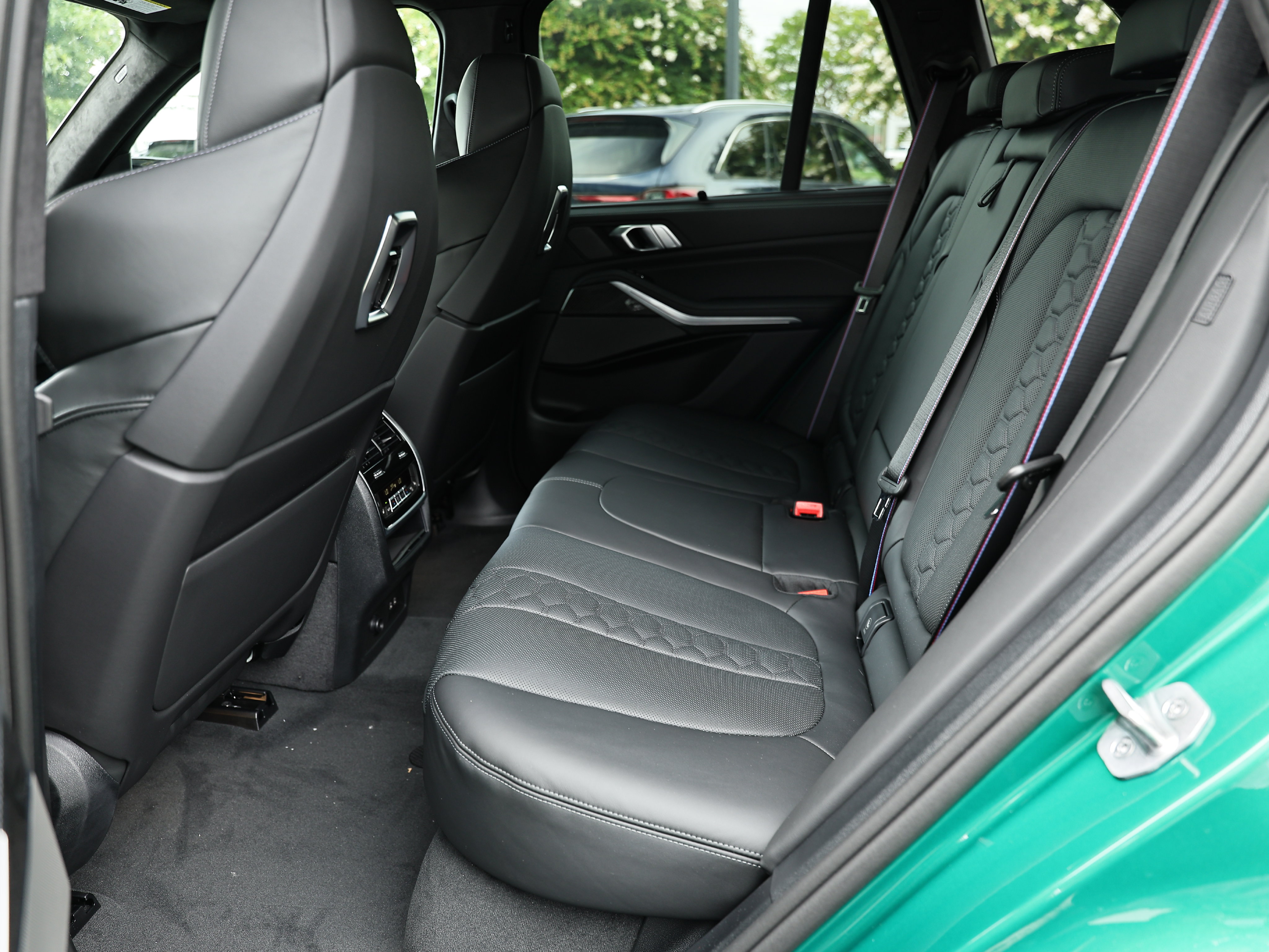 New 2026 BMW X5 M Competition w/ Executive Package AWD/4WD image 28