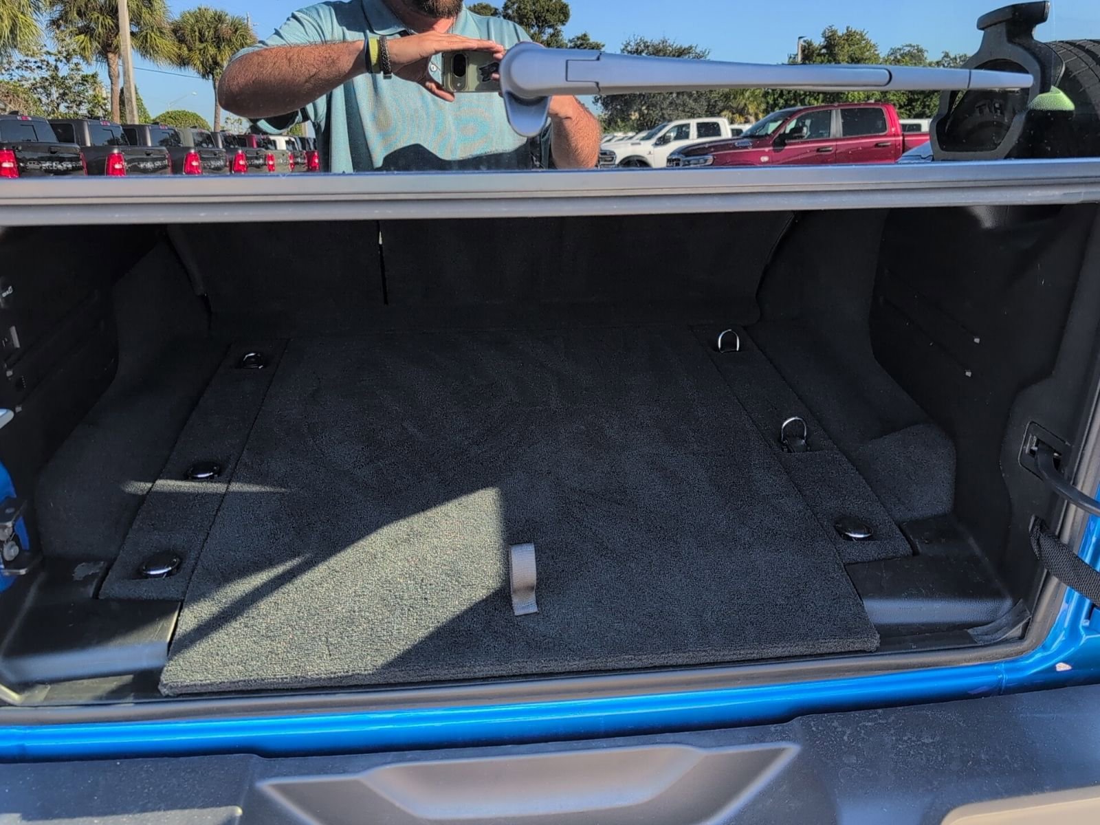 Used 2024 Jeep Wrangler Sahara w/ Safety Group image 36