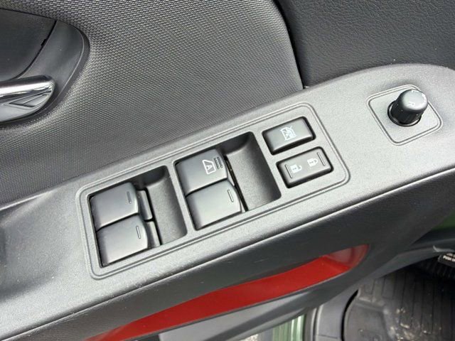 Used 2024 Nissan Frontier PRO-4X w/ Off-Road Protection Package AWD/4WD image 8