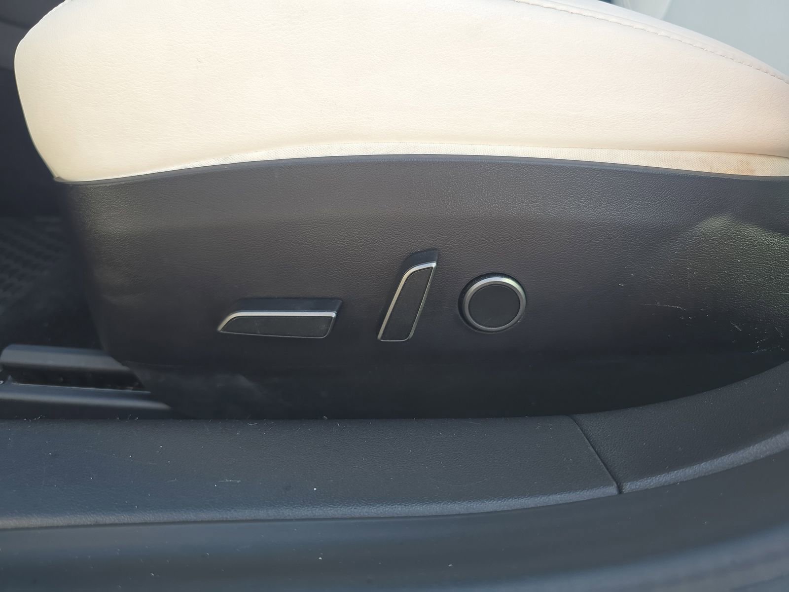 Used 2021 Tesla Model 3 Standard Range Plus image 16