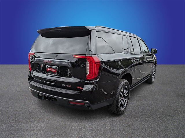 Used 2023 GMC Yukon XL AT4 w/ AT4 Premium Package image 5