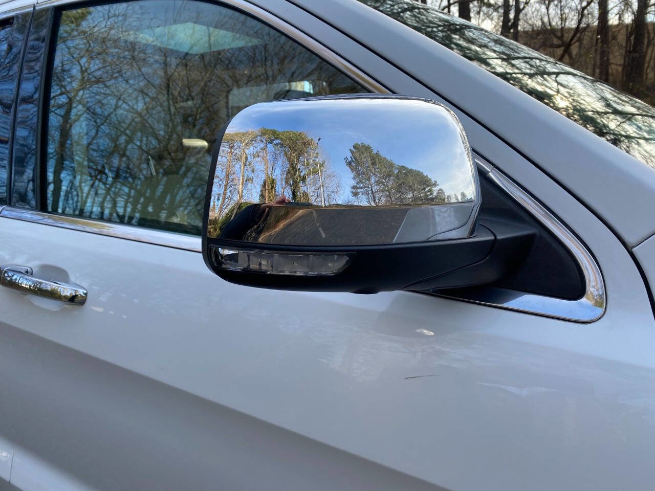 Used 2017 Jeep Grand Cherokee Overland image 70