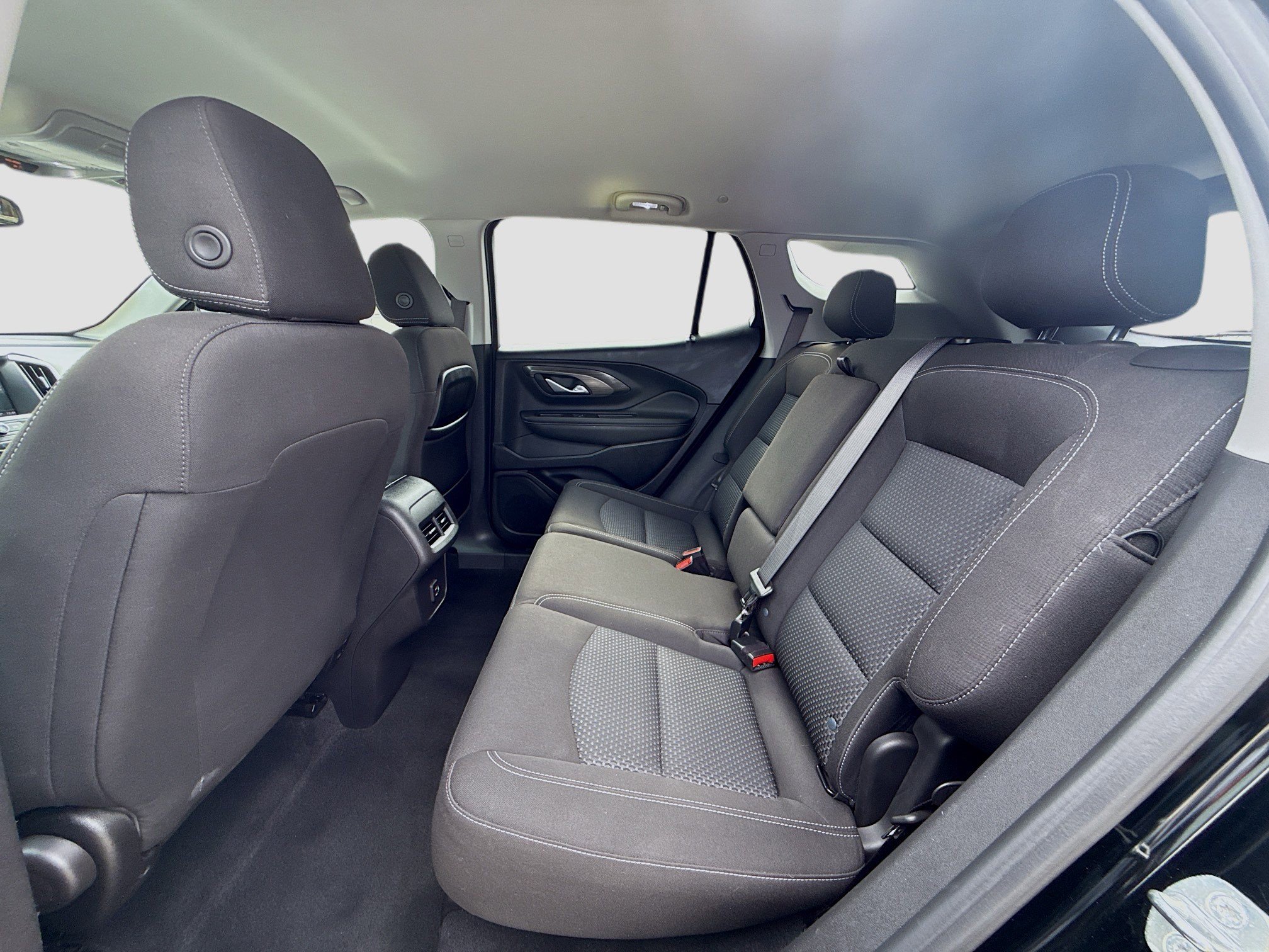 Used 2022 GMC Terrain SLE image 23