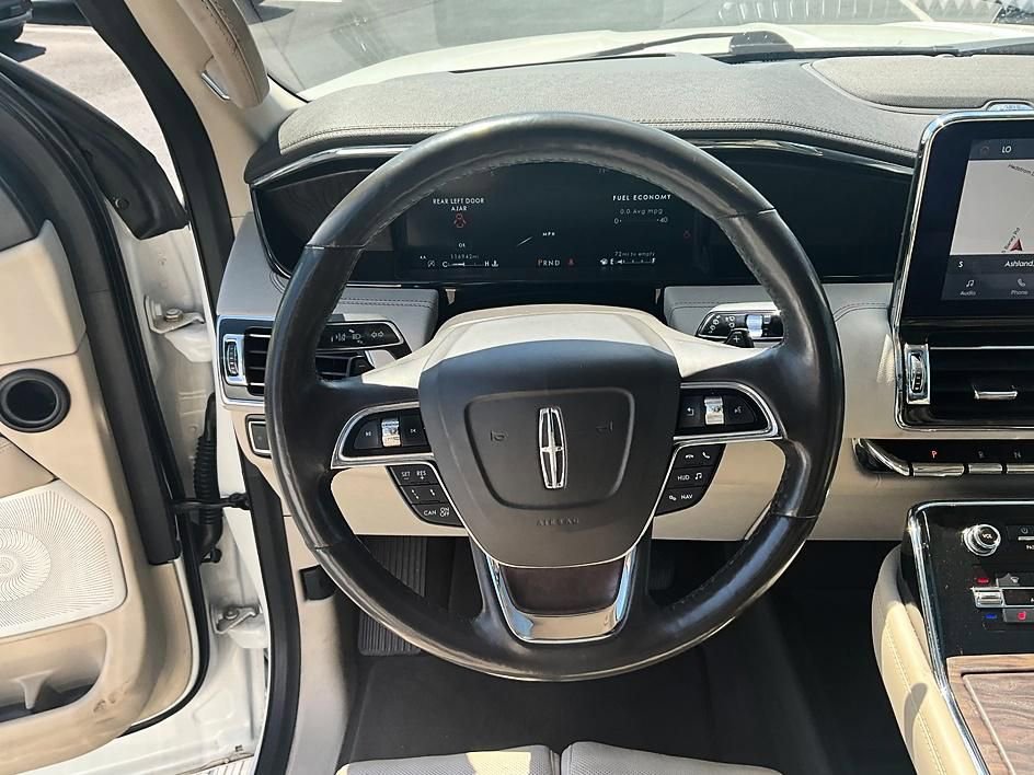 Used 2020 Lincoln Navigator Reserve w/ Luxury Package AWD/4WD image 38