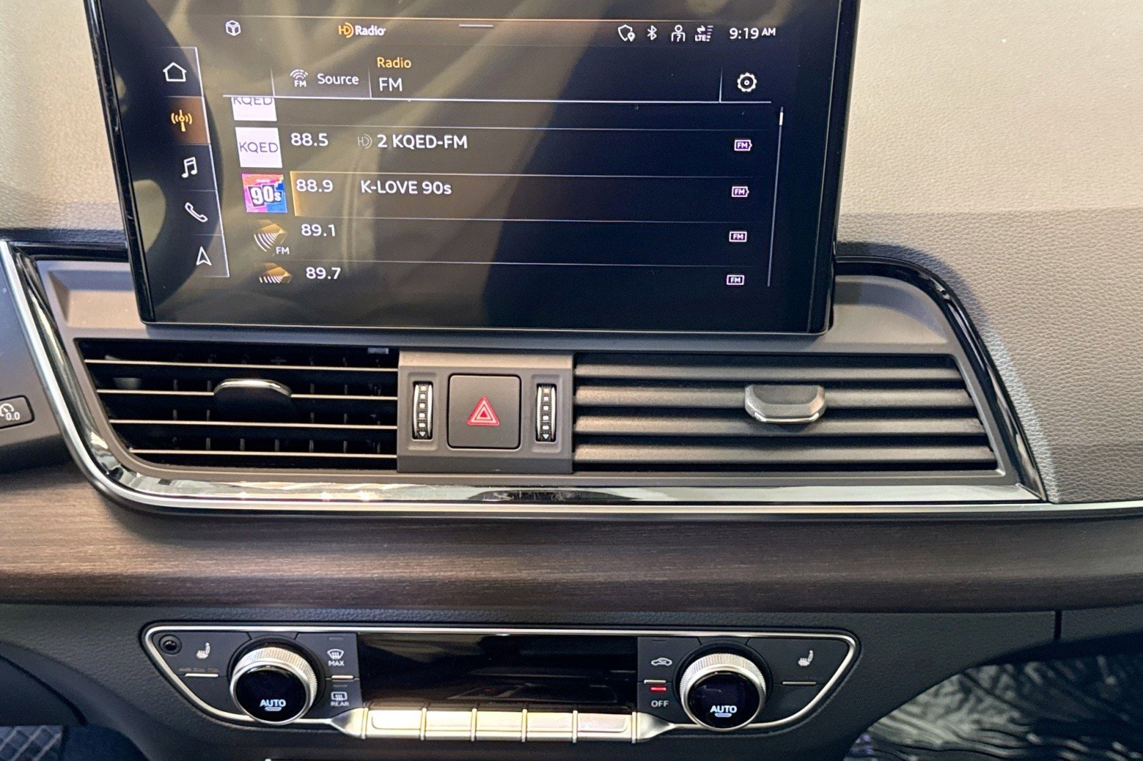 Used 2022 Audi Q5 2.0T Premium w/ Convenience Package image 15