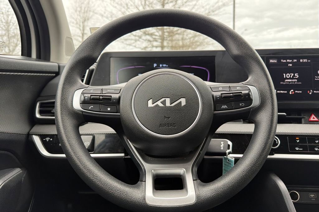 Used 2023 Kia Sportage LX image 19