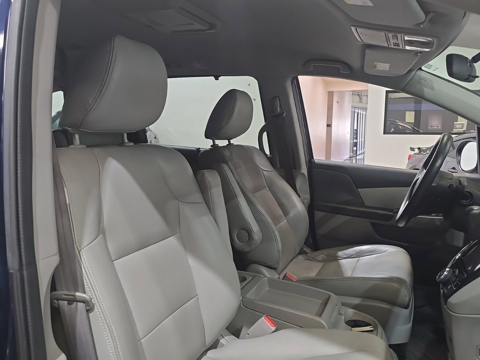 Used 2016 Honda Odyssey SE image 22