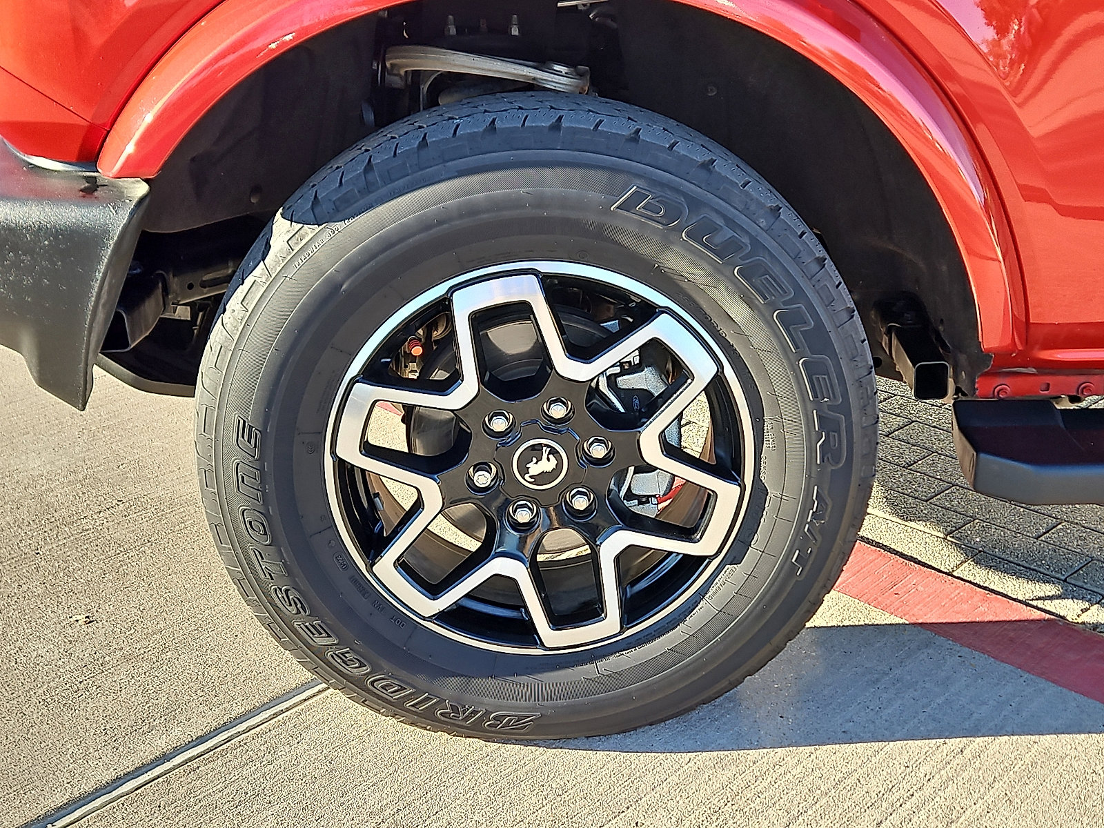 Used 2023 Ford Bronco Outer Banks image 5