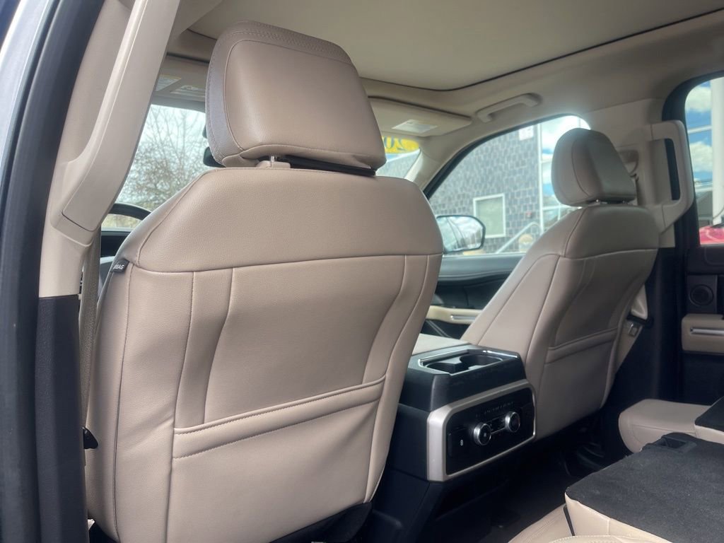 Used 2024 Ford Expedition Limited image 20