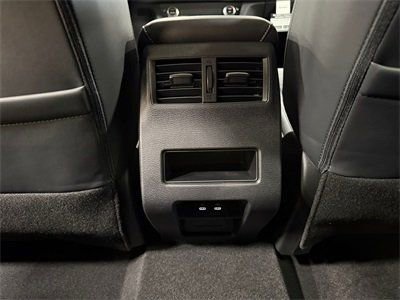 New 2026 Mitsubishi Outlander SE image 29