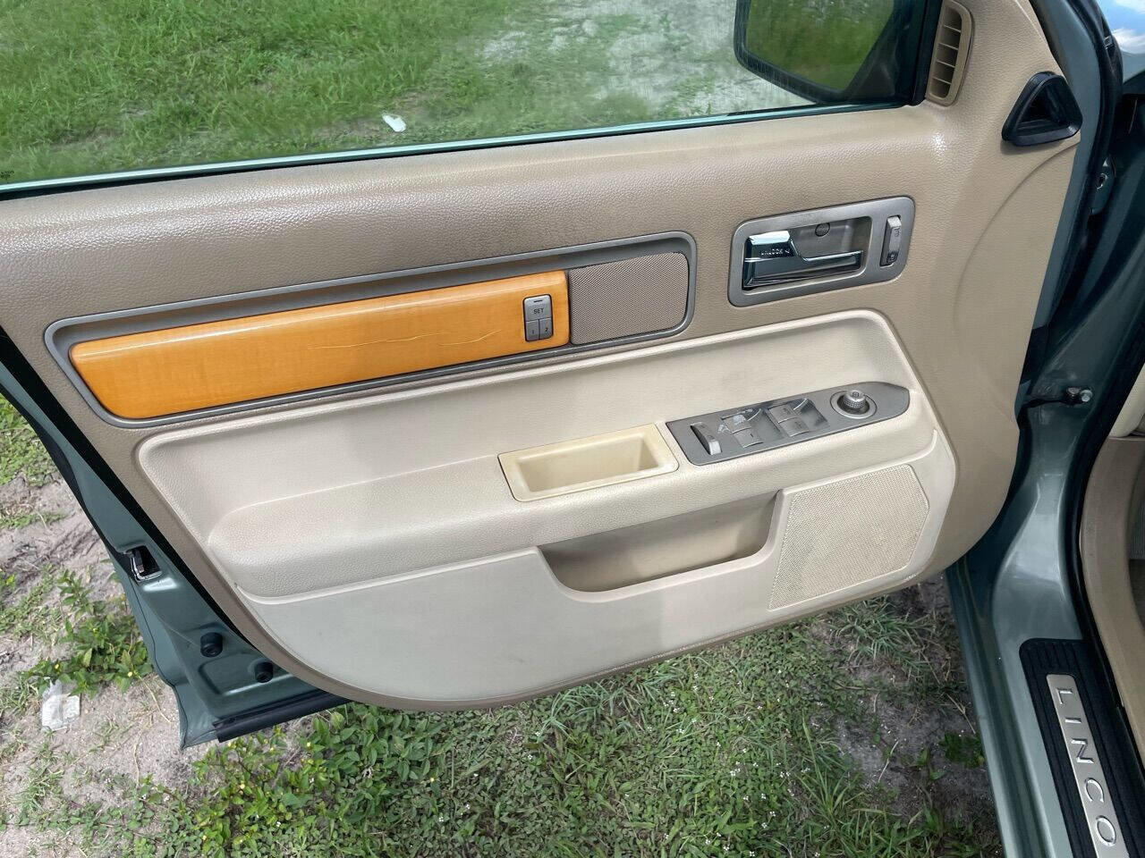 Used 2008 Lincoln MKZ image 20