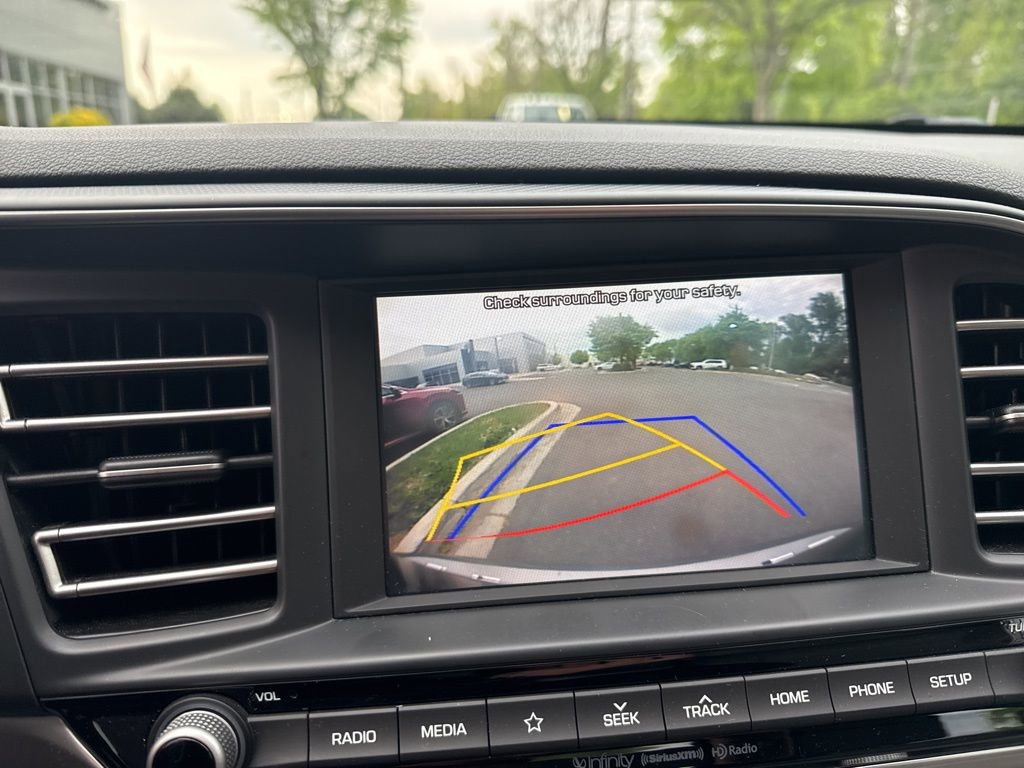 Used 2020 Hyundai Elantra Limited FWD image 16