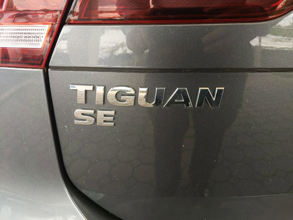 Used 2021 Volkswagen Tiguan SE FWD image 8