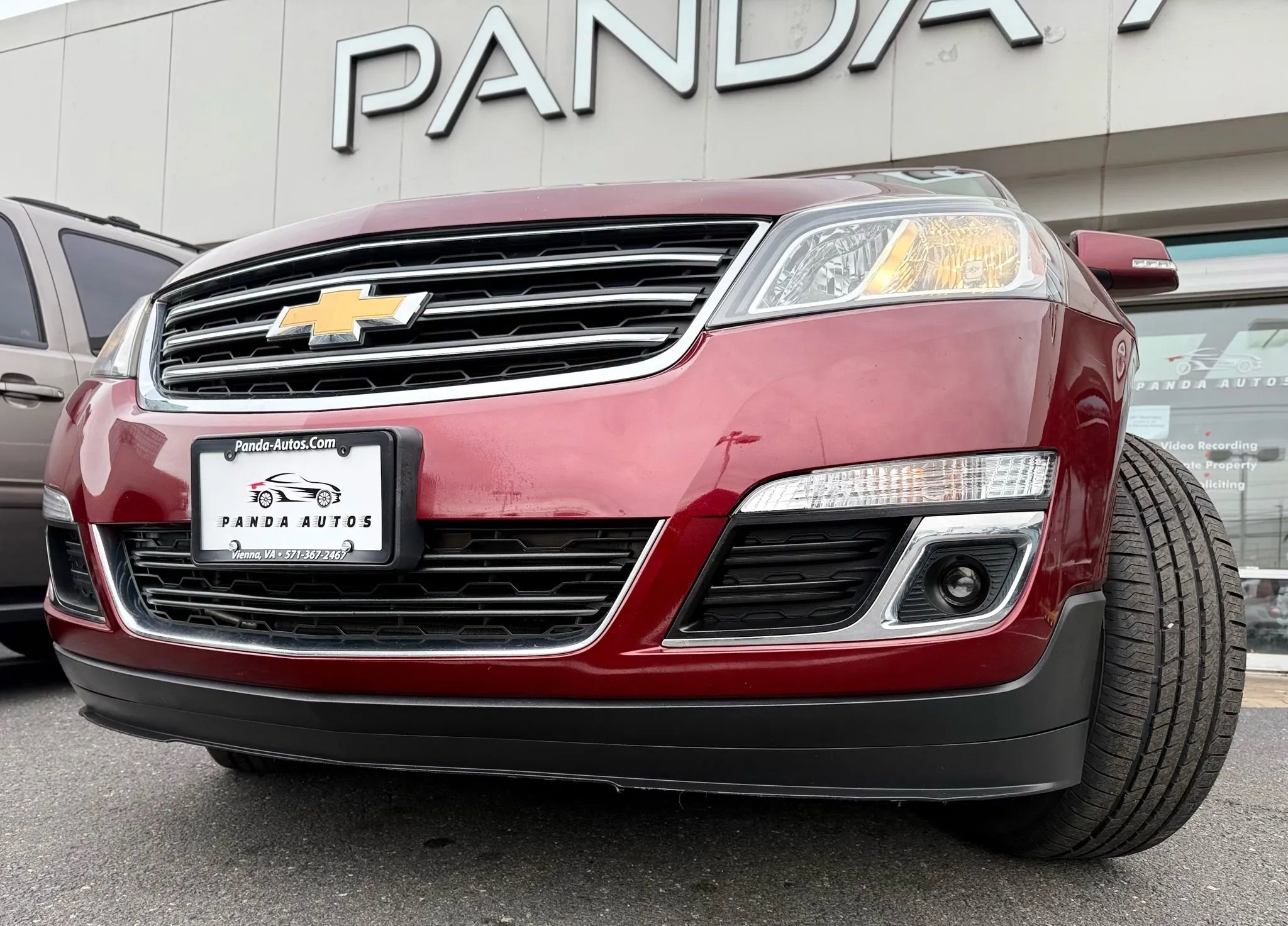 Used 2017 Chevrolet Traverse LT image 50