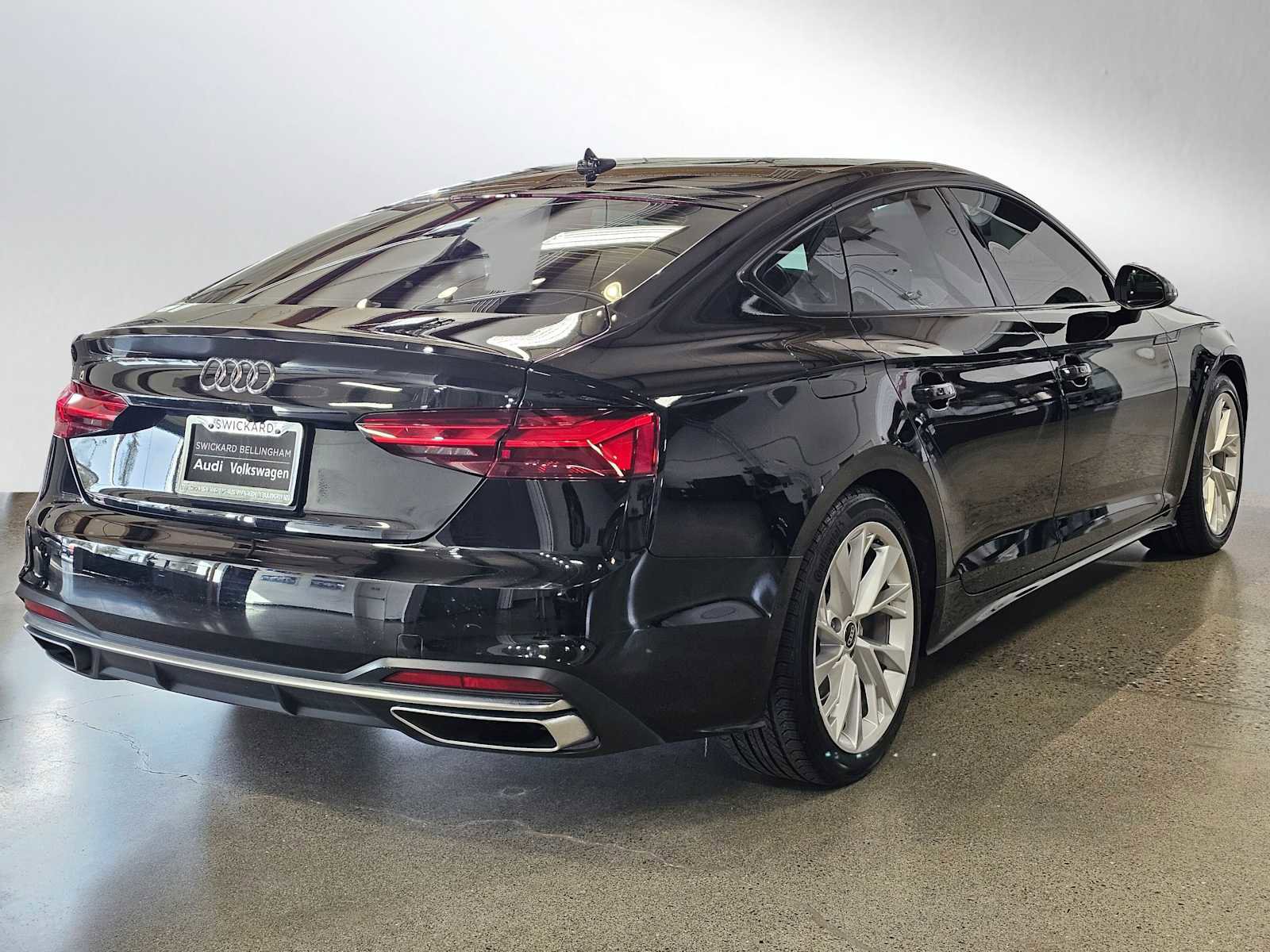 Used 2022 Audi A5 2.0T Premium image 7