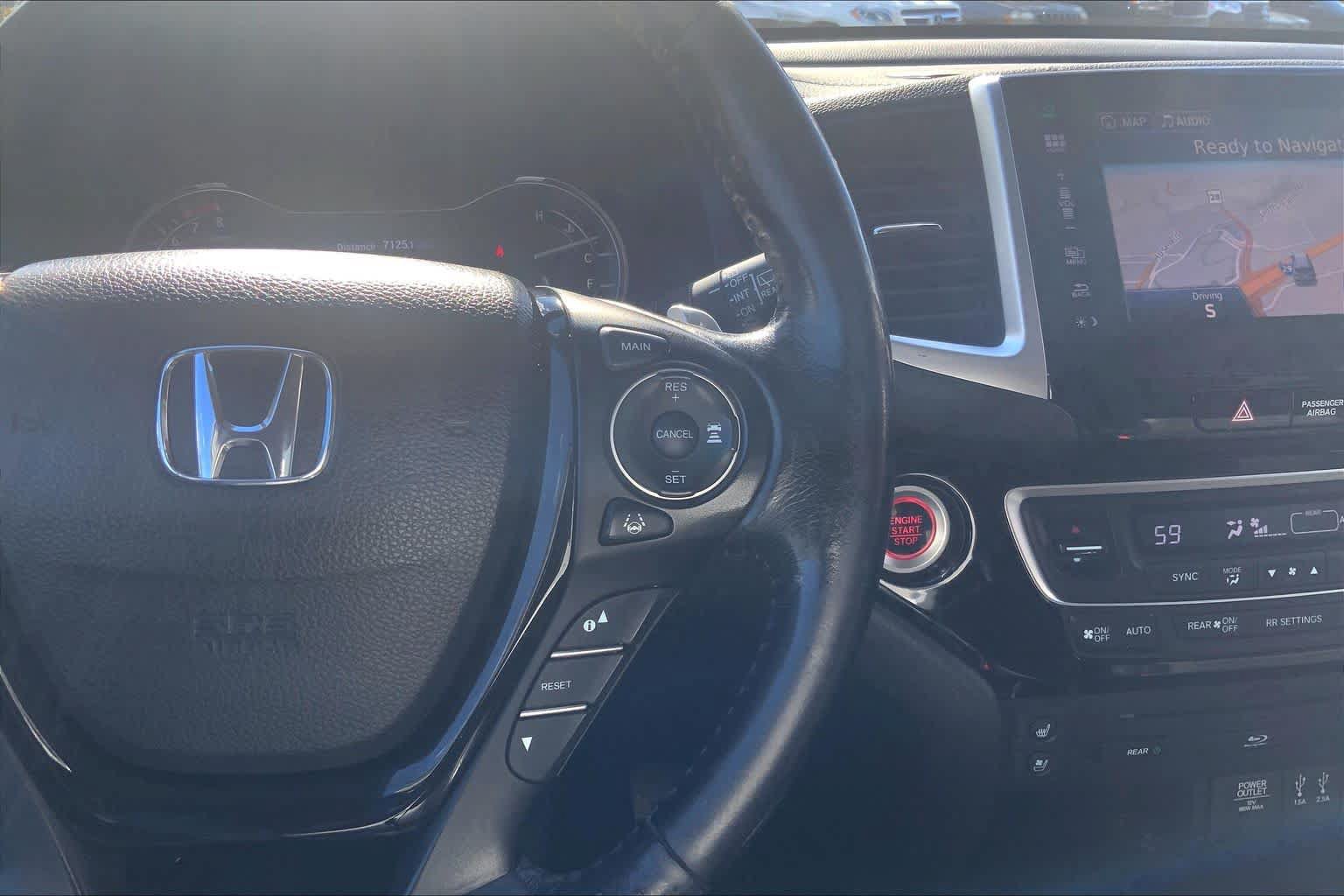 Used 2016 Honda Pilot Elite image 24