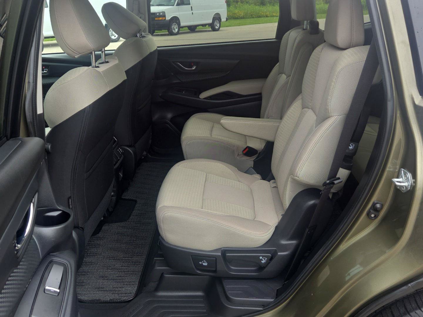 Used 2023 Subaru Ascent Premium w/ Convenience Package AWD/4WD image 14