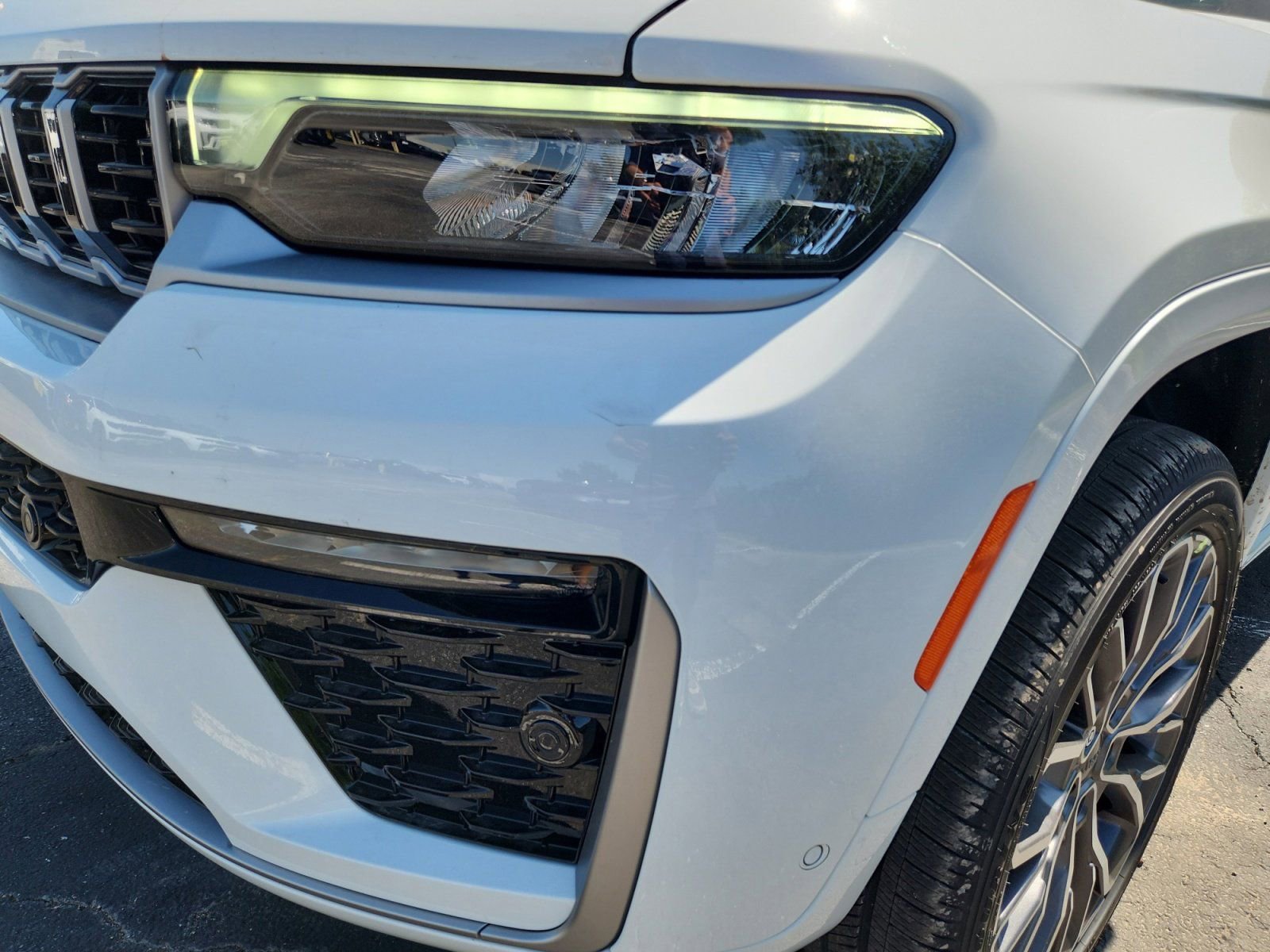 New 2026 Jeep Grand Cherokee Summit AWD/4WD image 9