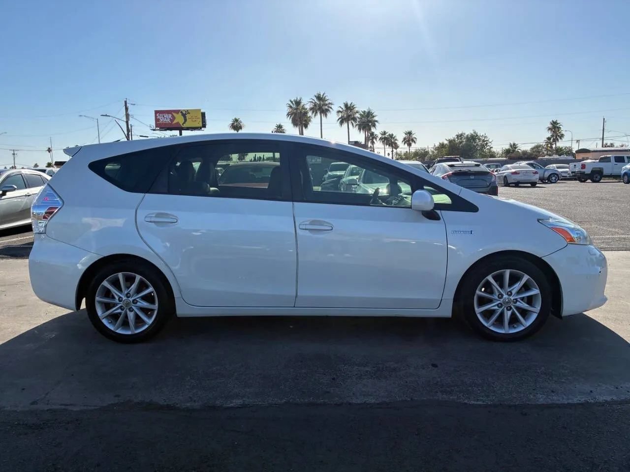 Used 2012 Toyota Prius V Five FWD image 10