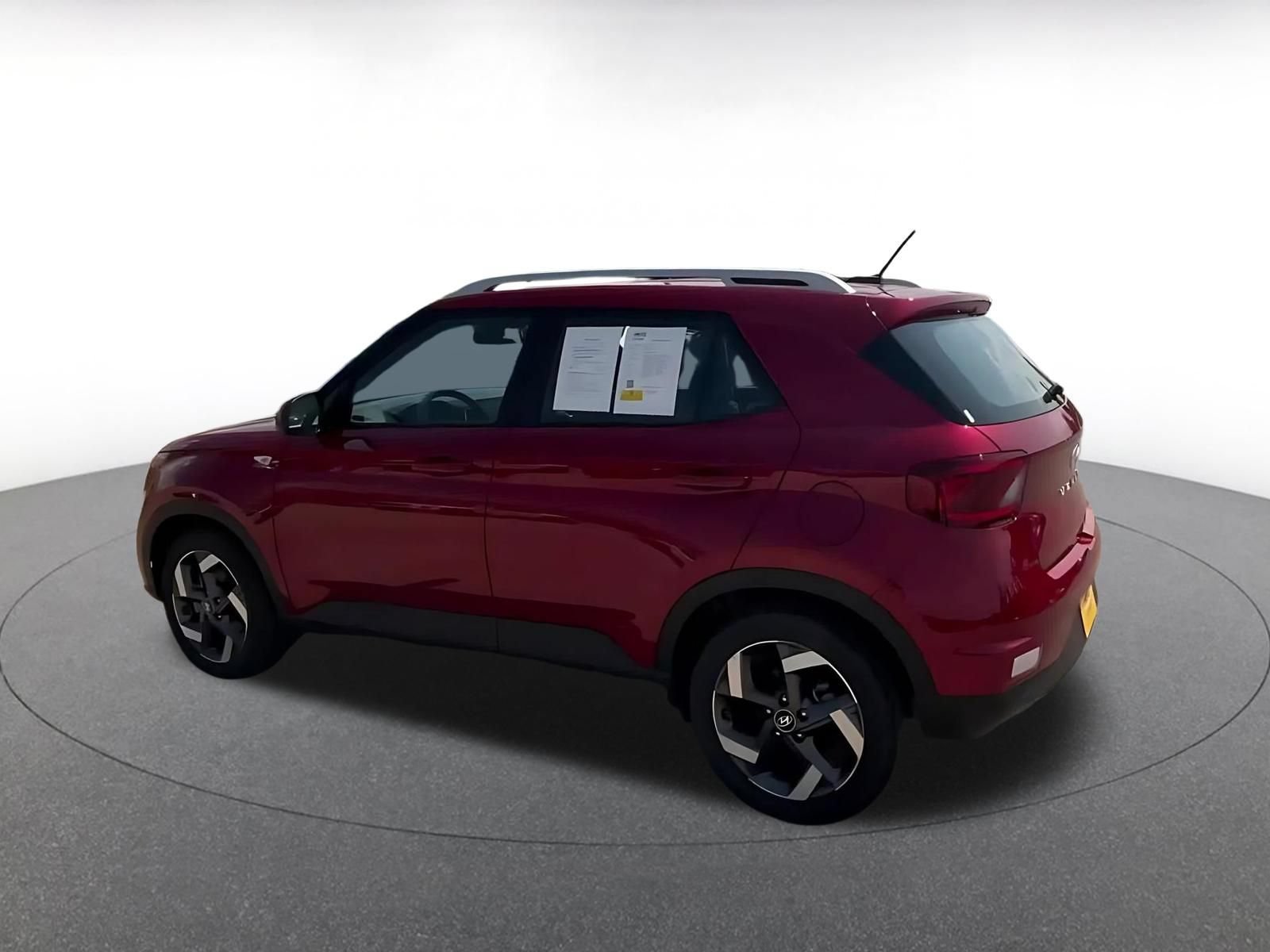 Used 2026 Hyundai Venue SEL FWD image 10