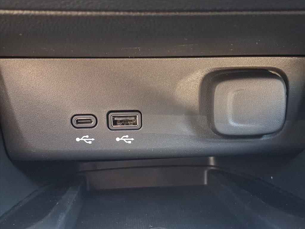 New 2026 Buick Envista Sport Touring image 7