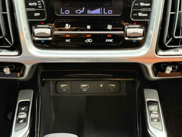 Used 2022 Kia Sorento SX Prestige w/ Rust Color Package AWD/4WD image 9