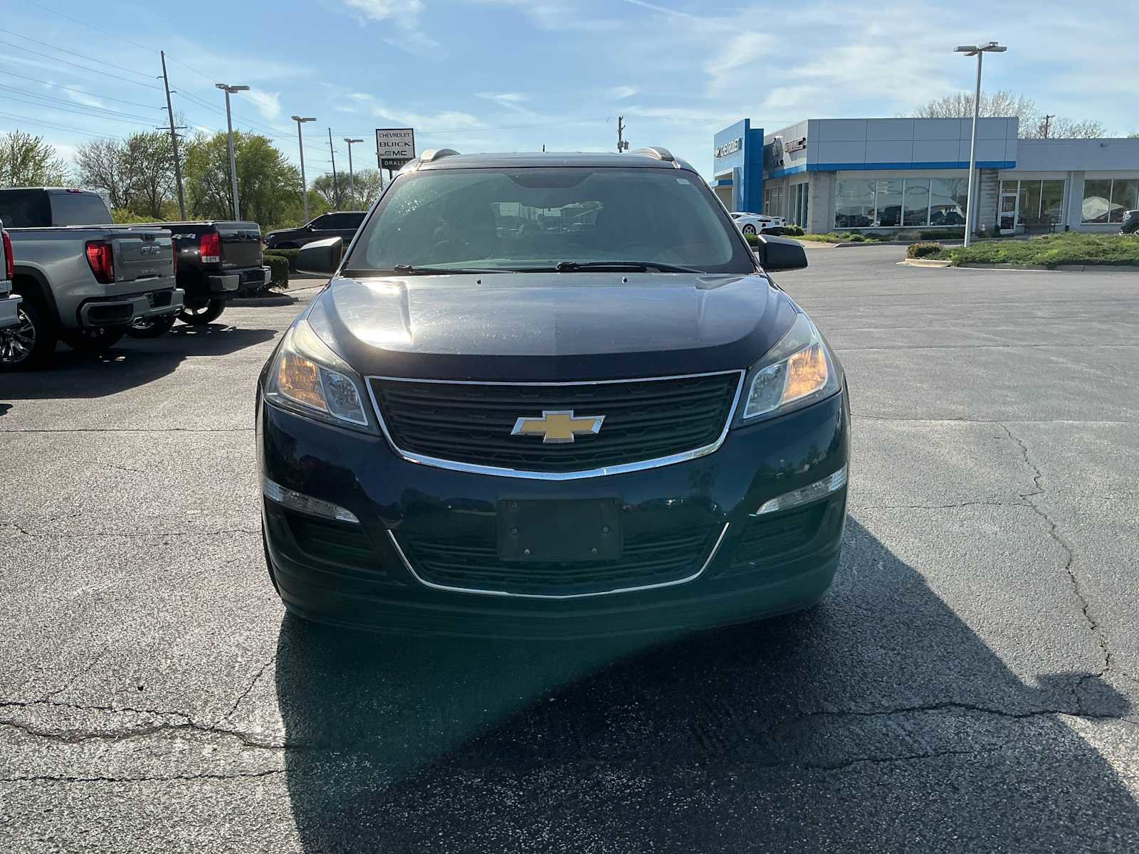 Used 2017 Chevrolet Traverse LS AWD/4WD image 2