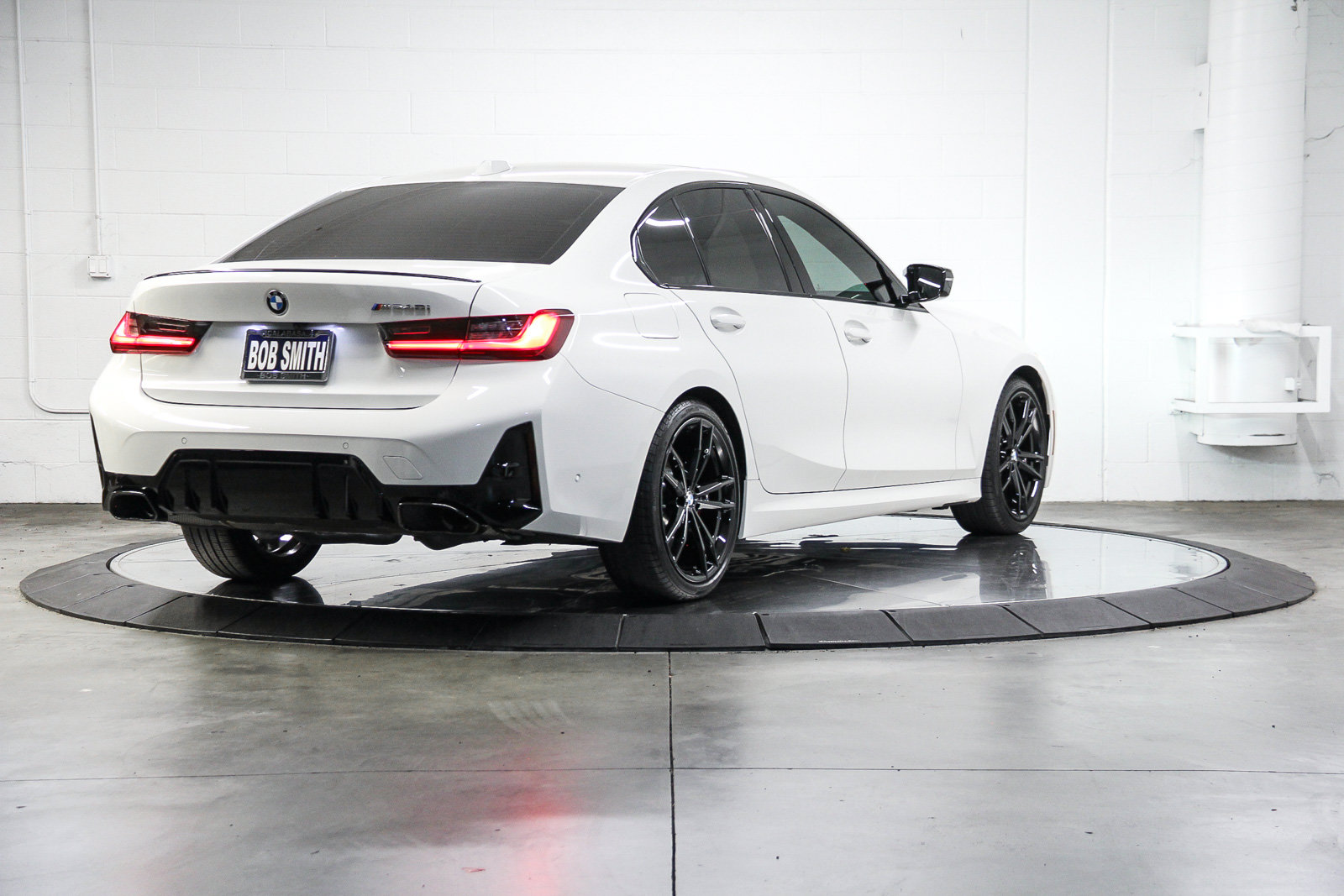 Used 2024 BMW M340i w/ Premium Package RWD image 6