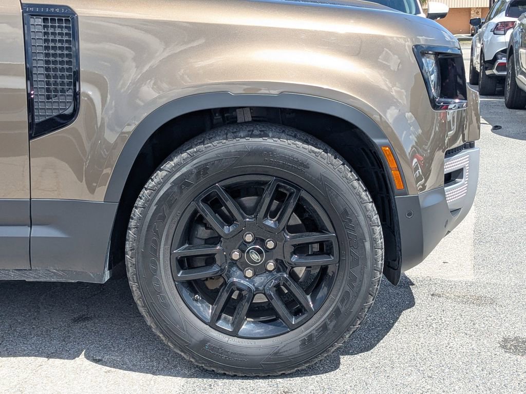 Used 2021 Land Rover Defender 110 S image 11