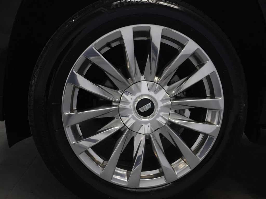 Used 2022 Cadillac Escalade Premium Luxury AWD/4WD image 36