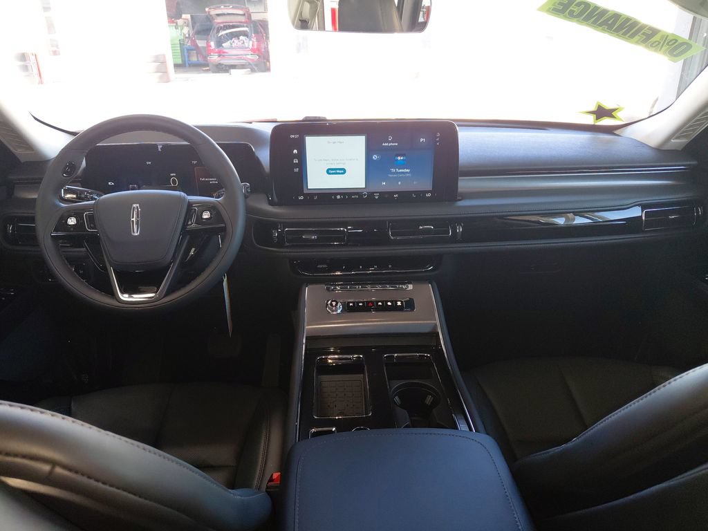 New 2026 Lincoln Aviator AWD image 29