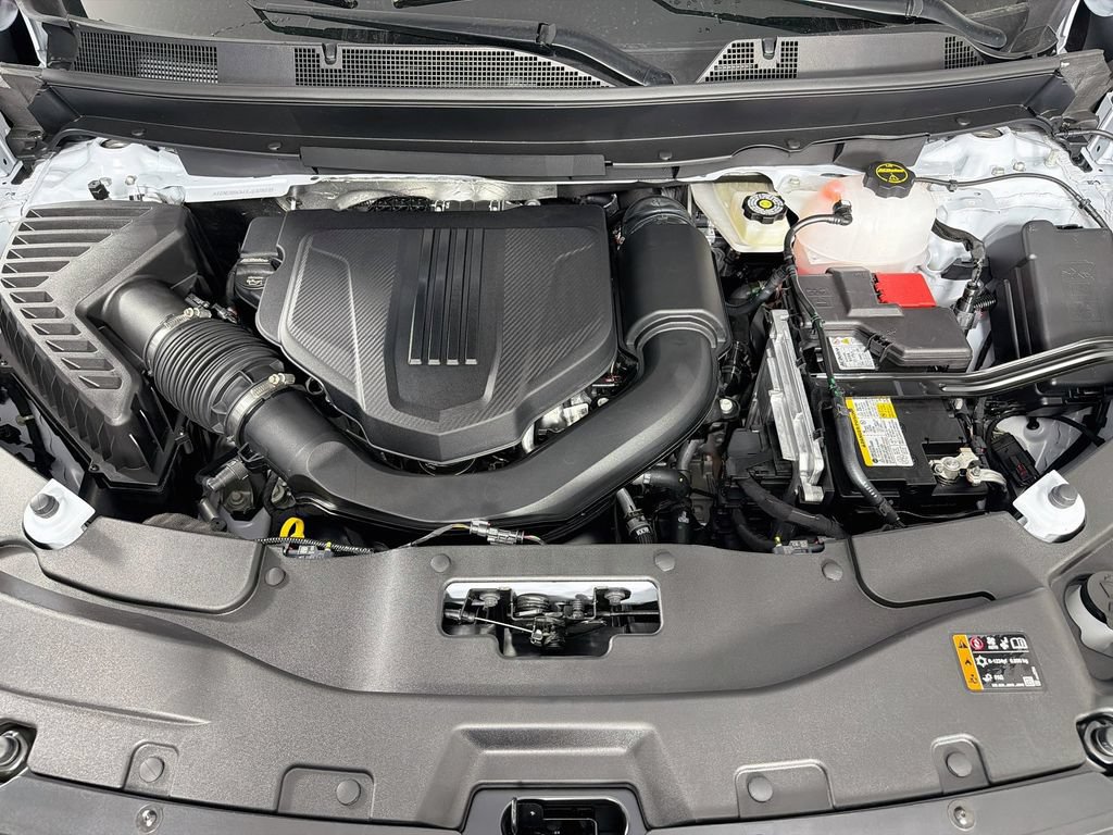 New 2027 Chevrolet Traverse LT w/ Midnight/Sport Edition FWD image 31