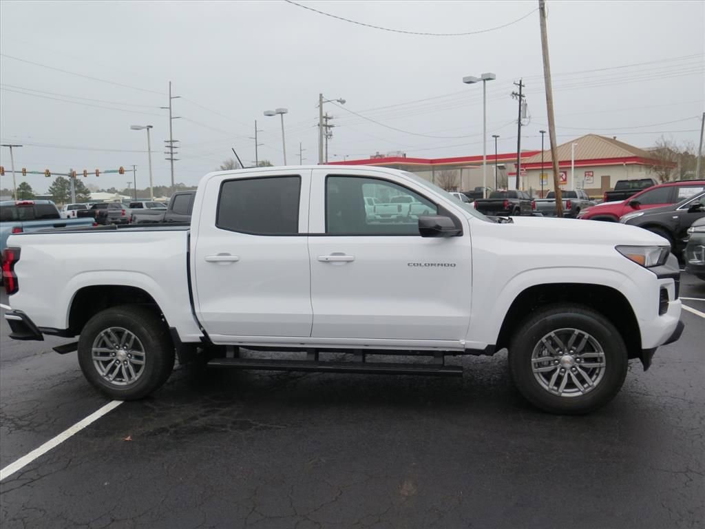 New 2026 Chevrolet Colorado LT image 2