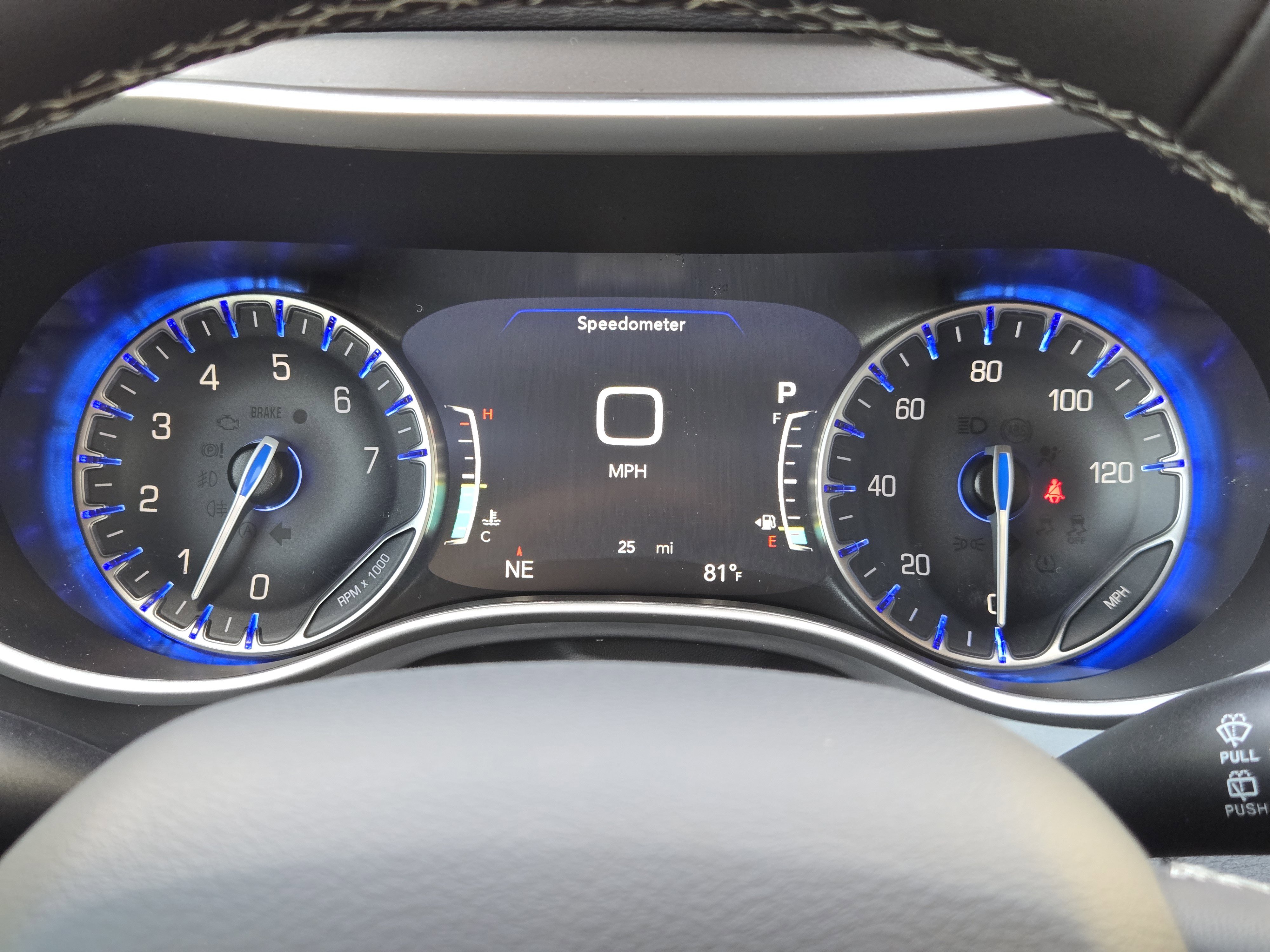 New 2026 Chrysler Pacifica Select image 12