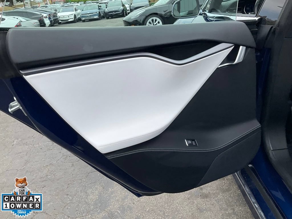 Used 2020 Tesla Model S Long Range AWD/4WD image 32