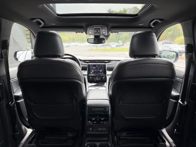 Used 2022 Jeep Grand Cherokee L Laredo AWD/4WD image 69