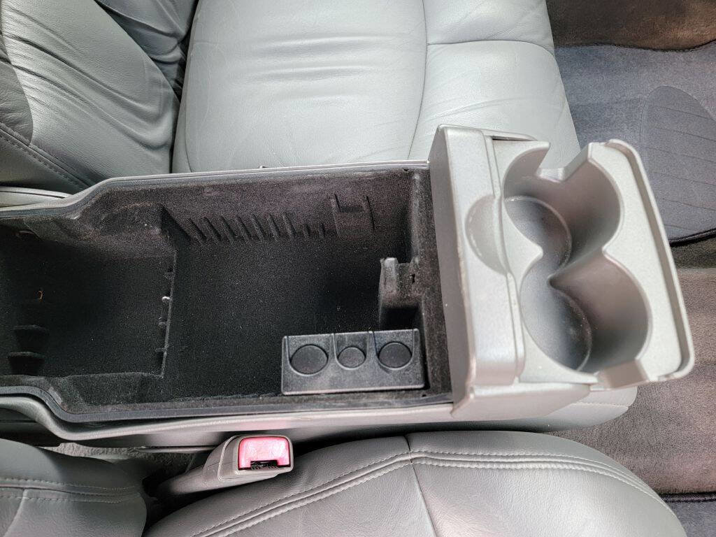 Used 2005 Buick Le Sabre Custom image 35