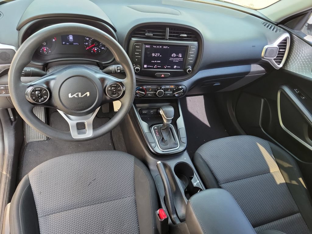 Used 2022 Kia Soul LX w/ Technology Package FWD image 11